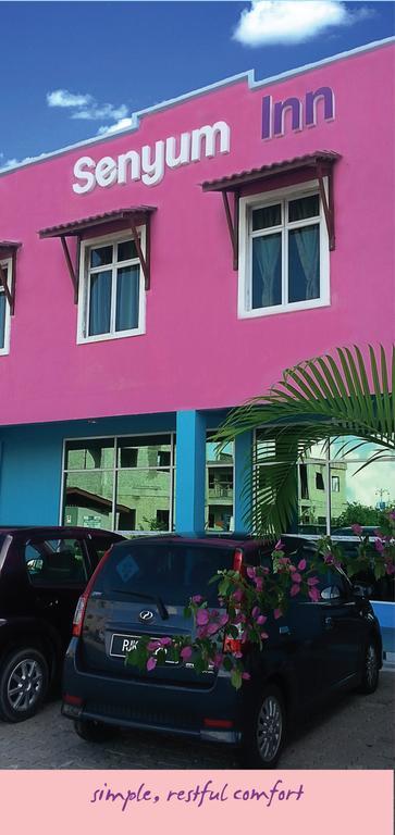 Oyo 275 Senyum Inn Pantai Cenang  Exterior foto