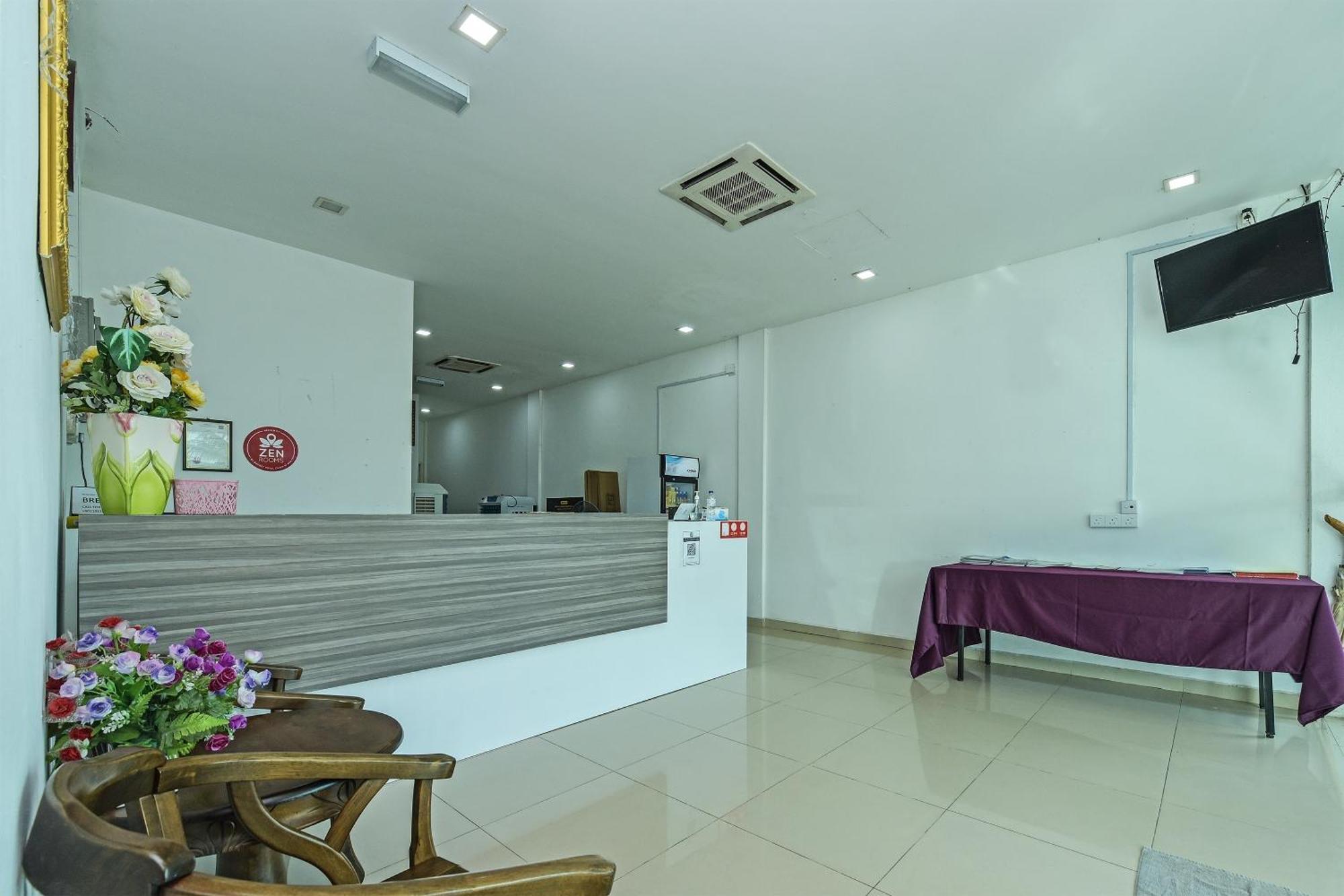 Oyo 275 Senyum Inn Pantai Cenang  Exterior foto