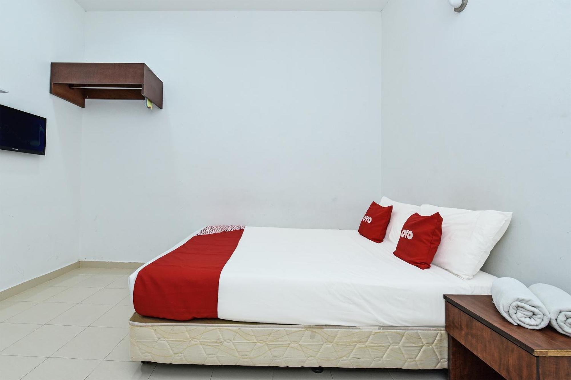 Oyo 275 Senyum Inn Pantai Cenang  Exterior foto