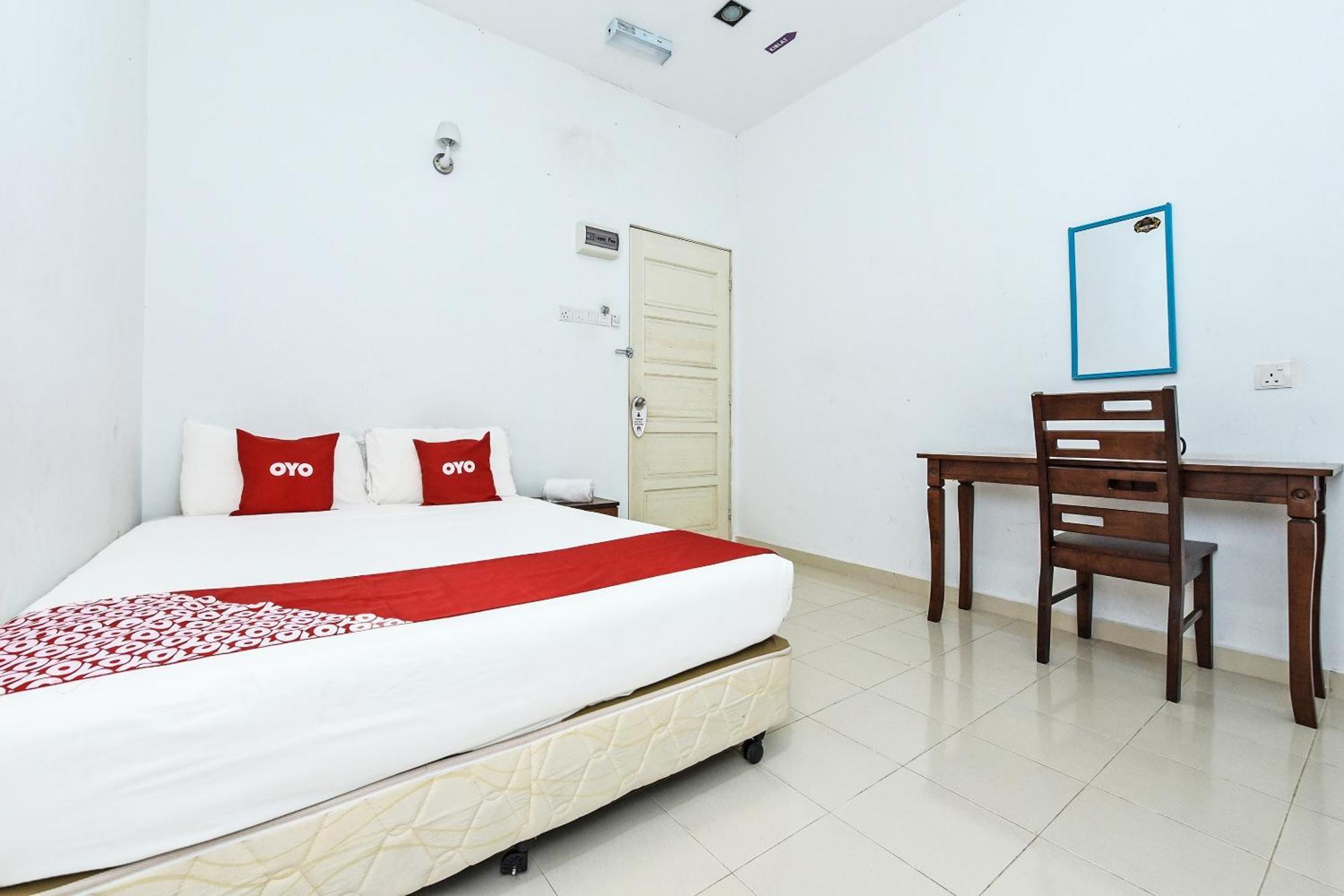 Oyo 275 Senyum Inn Pantai Cenang  Exterior foto