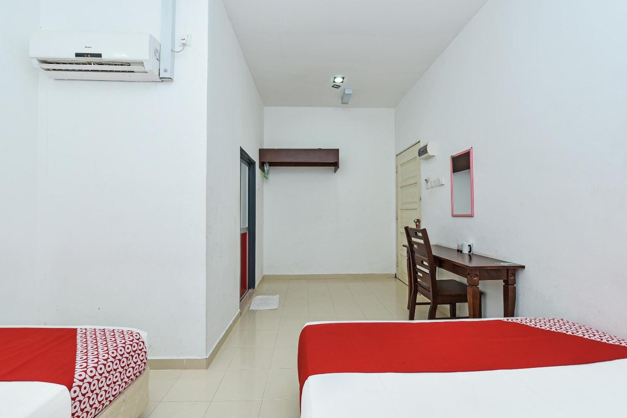 Oyo 275 Senyum Inn Pantai Cenang  Exterior foto
