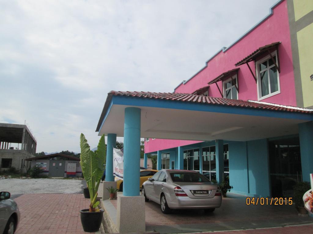 Oyo 275 Senyum Inn Pantai Cenang  Exterior foto