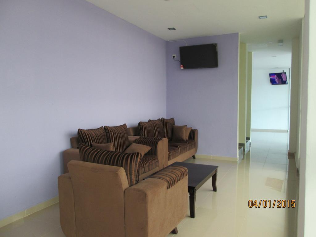Oyo 275 Senyum Inn Pantai Cenang  Exterior foto
