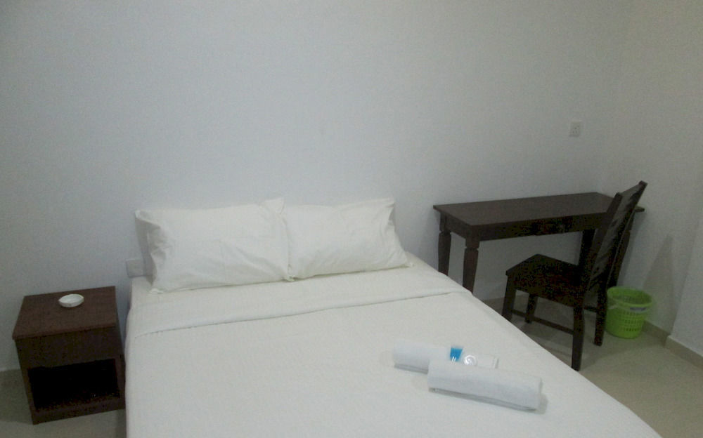Oyo 275 Senyum Inn Pantai Cenang  Exterior foto